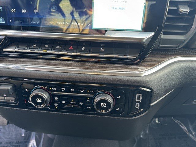 Used 2025 Chevrolet Silverado 1500 LT image 17