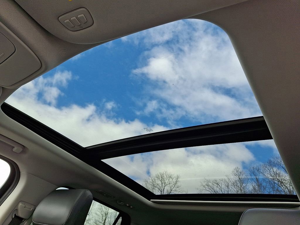 Certified 2025 Ford Expedition Active image 16