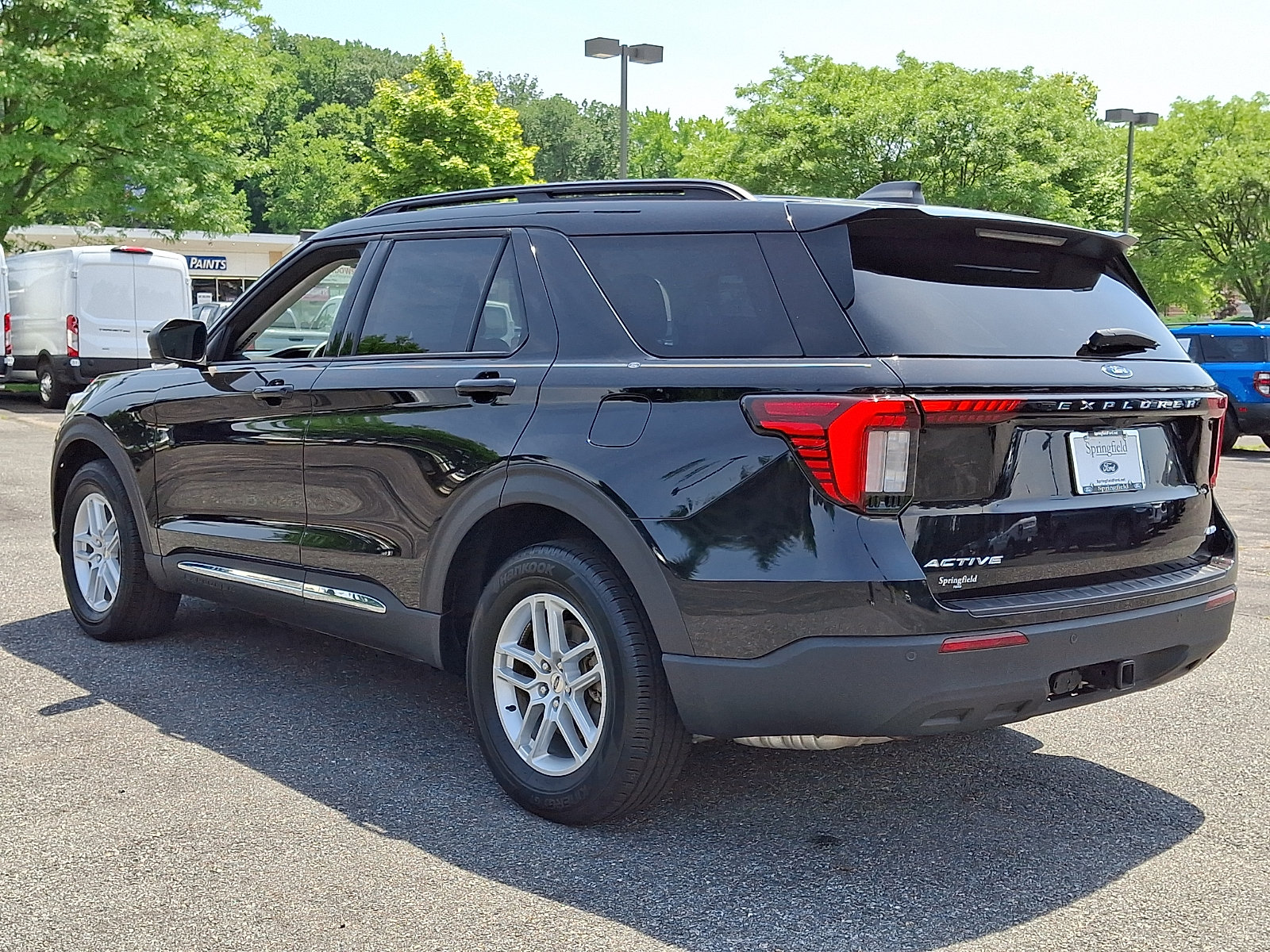 Certified 2025 Ford Explorer Active AWD/4WD image 4