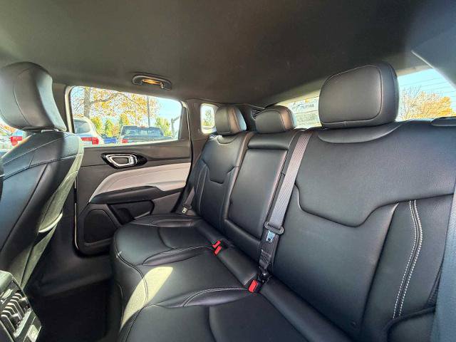 Used 2025 Jeep Compass Limited AWD/4WD image 22