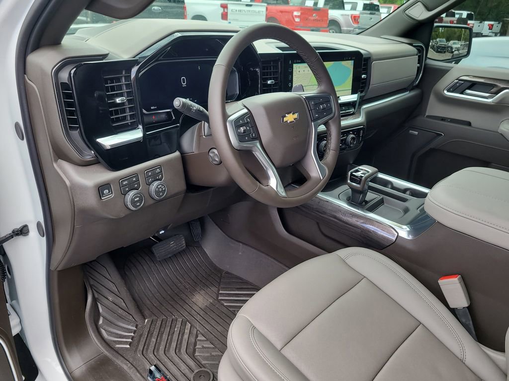 Used 2026 Chevrolet Silverado 1500 LTZ image 16