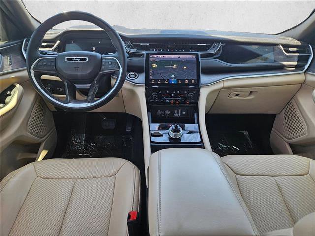 Used 2023 Jeep Grand Cherokee L Limited w/ Luxury Tech Group II AWD/4WD image 18