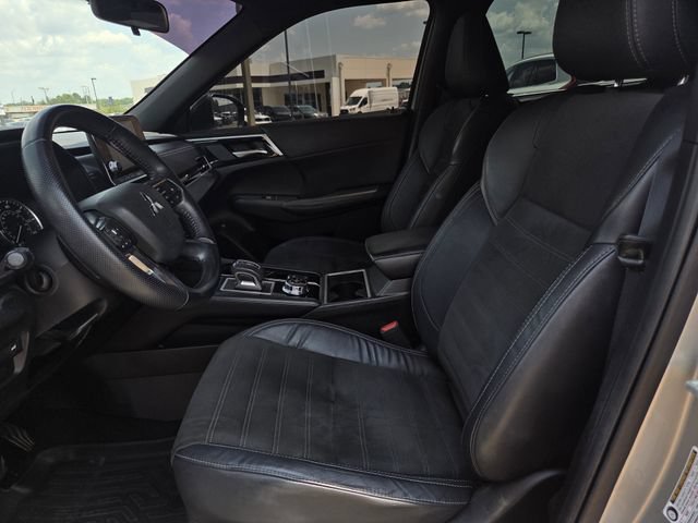 Used 2022 Mitsubishi Outlander SE FWD image 13