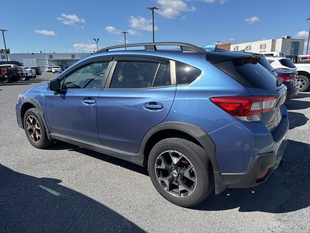 Used 2018 Subaru Crosstrek 2.0i Premium AWD/4WD image 2