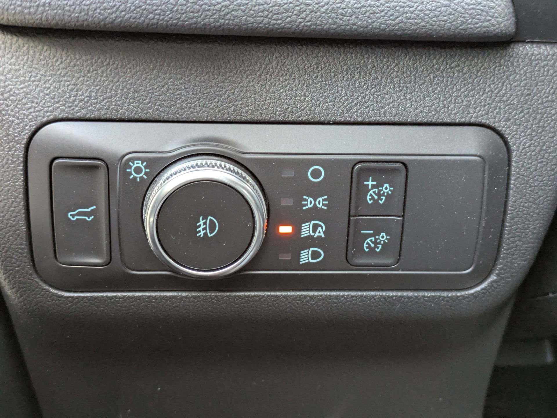 Certified 2022 Ford Escape SEL w/ Technology Package image 29