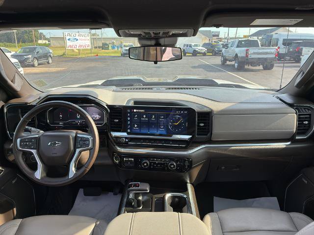 Used 2025 Chevrolet Silverado 1500 LT Trail Boss w/ Convenience Package II AWD/4WD image 23