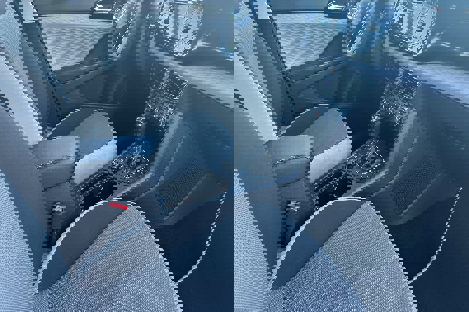 Used 2022 Volkswagen Taos S image 16