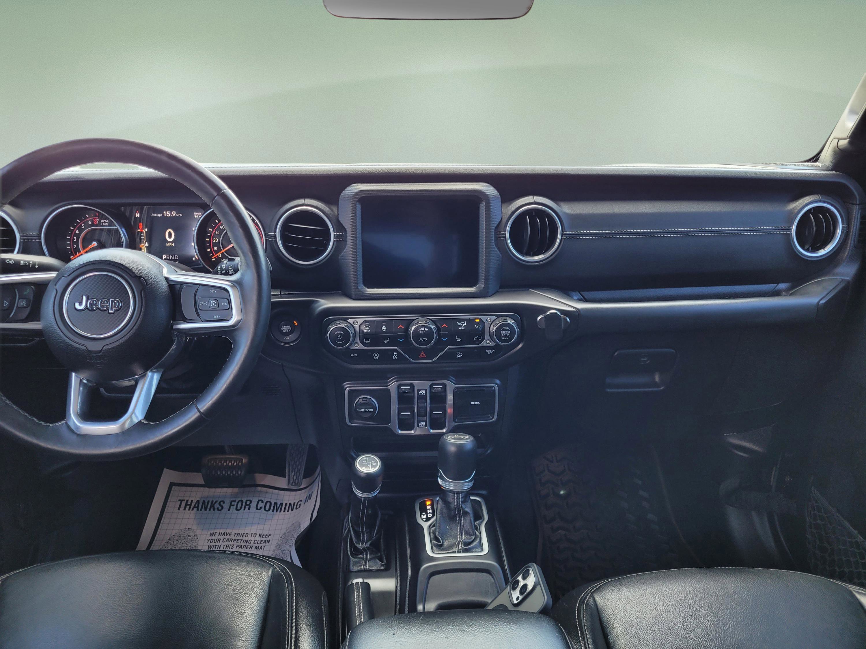 Used 2018 Jeep Wrangler Unlimited Sahara w/ Uconnect 4C Nav & Sound Group AWD/4WD image 14