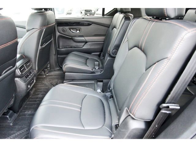 Used 2024 Honda Pilot TrailSport image 13