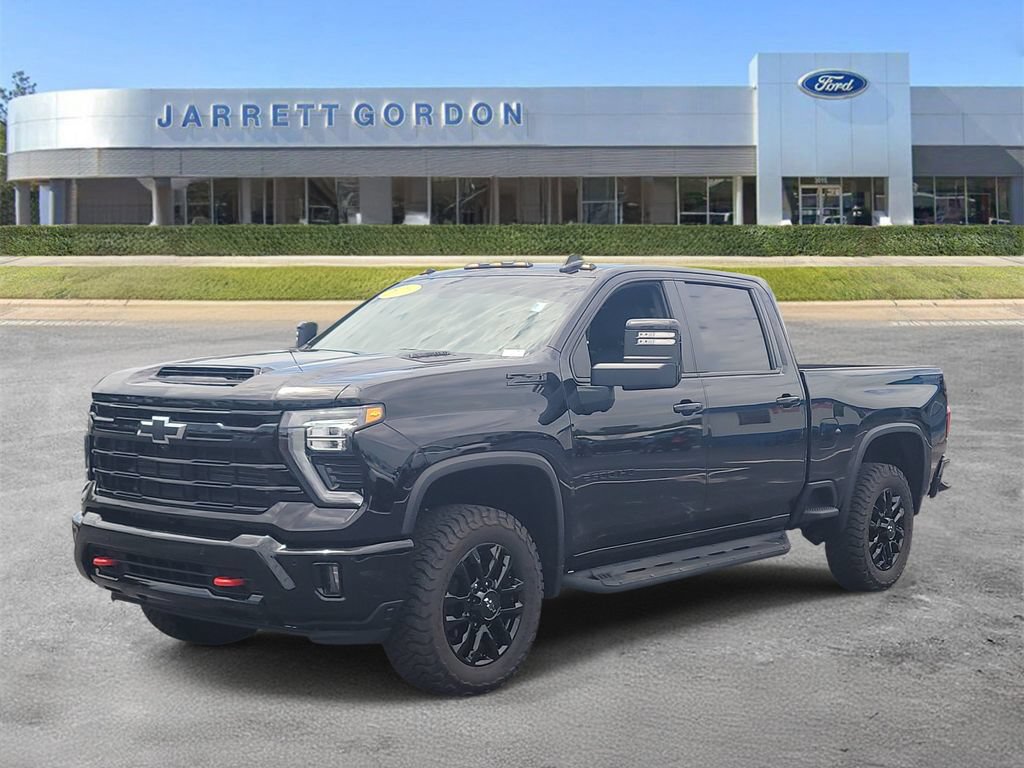 Used 2026 Chevrolet Silverado 2500 LT w/ Trail Boss Package AWD/4WD image 2