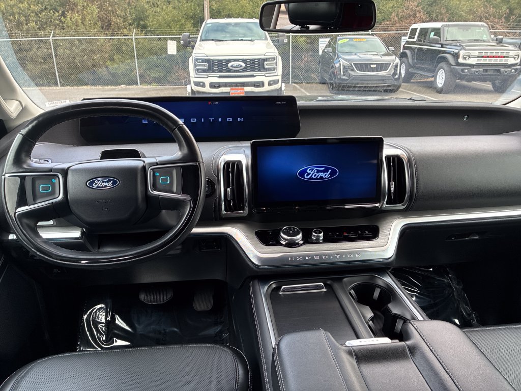Certified 2025 Ford Expedition Max Platinum AWD/4WD image 16