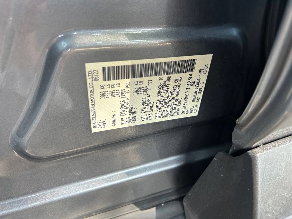 Used 2022 Nissan Rogue SV FWD image 15