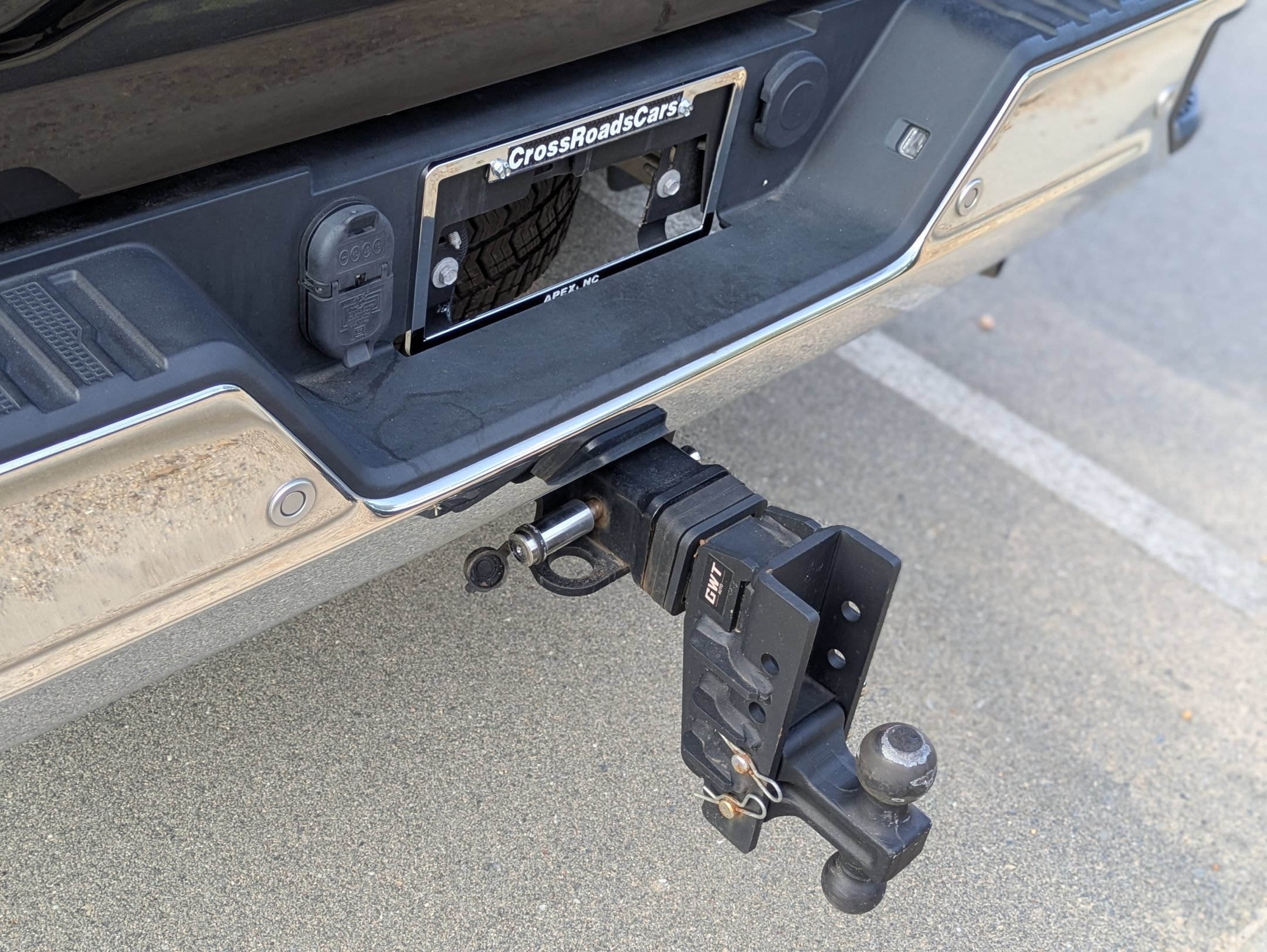 Used 2020 GMC Sierra 3500 4x4 Crew Cab w/ Gooseneck/5TH Wheel Package image 29