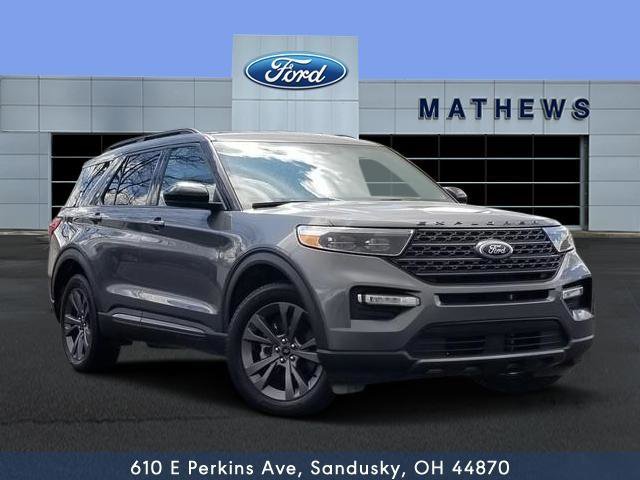 Certified 2023 Ford Explorer XLT w/ Equipment Group 202A AWD/4WD image 1
