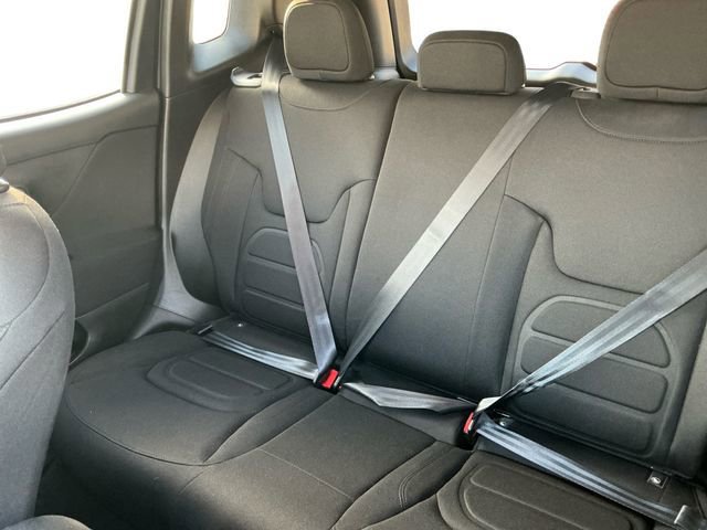 Used 2020 Jeep Renegade Latitude image 16