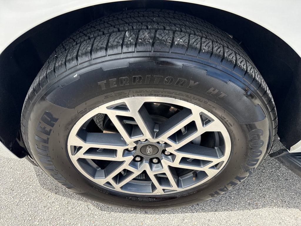 Certified 2025 Ford Expedition Active RWD image 13