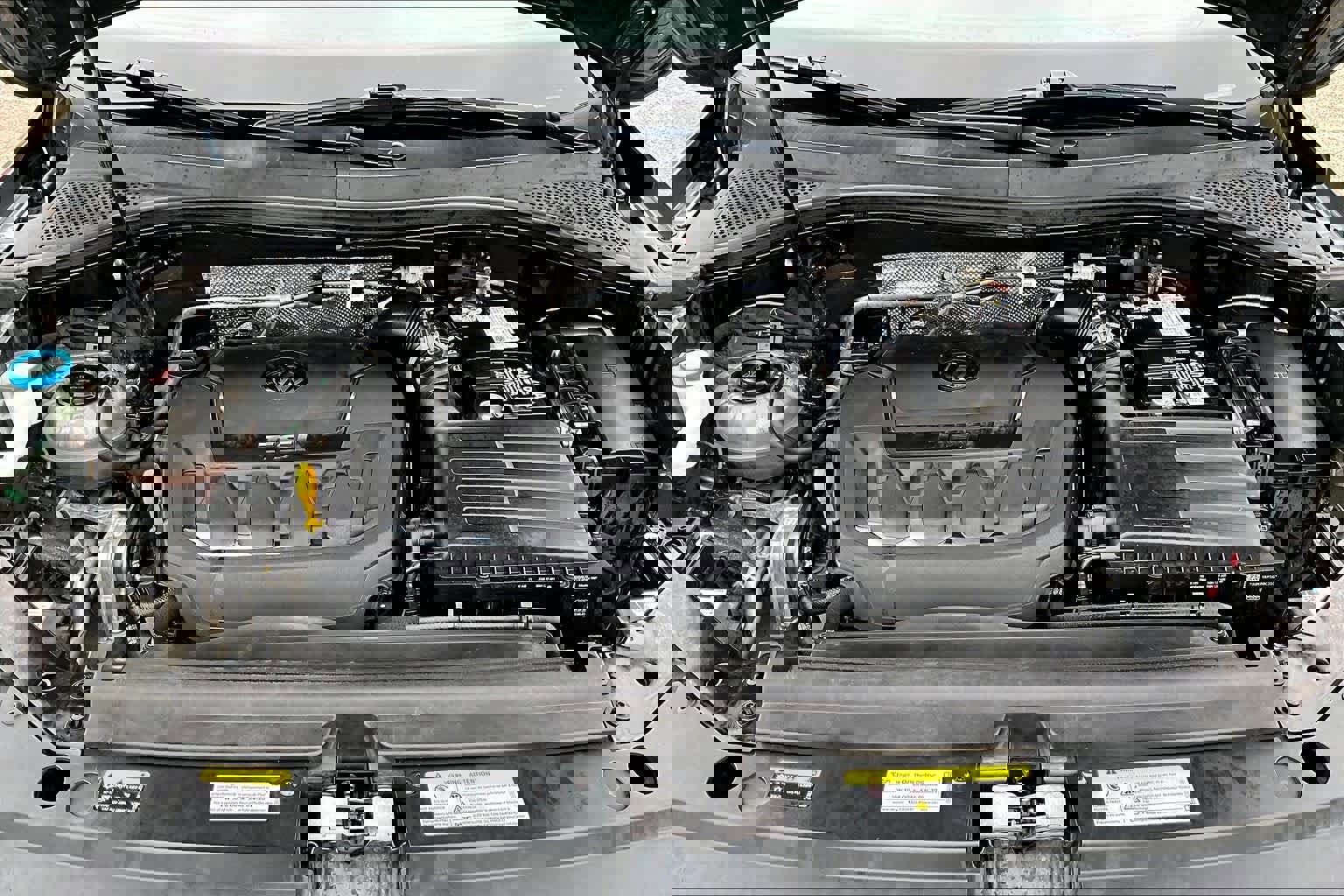 Used 2022 Volkswagen Tiguan SE image 32