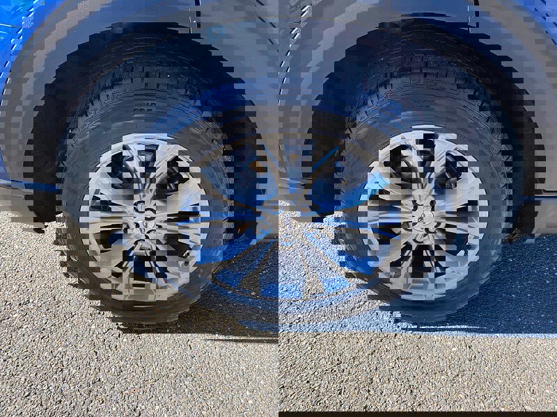 Certified 2021 Ford Explorer Limited w/ Equipment Group 301A image 16