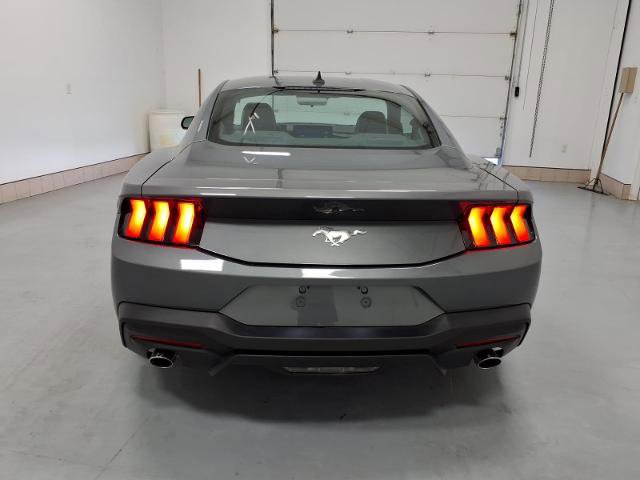 Certified 2025 Ford Mustang Coupe RWD image 4