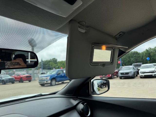 Used 2019 Nissan Kicks SV FWD image 15