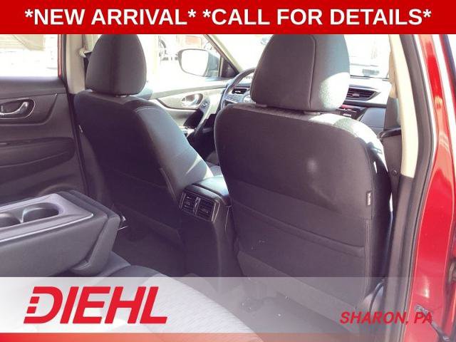 Used 2017 Nissan Rogue SV AWD/4WD image 13