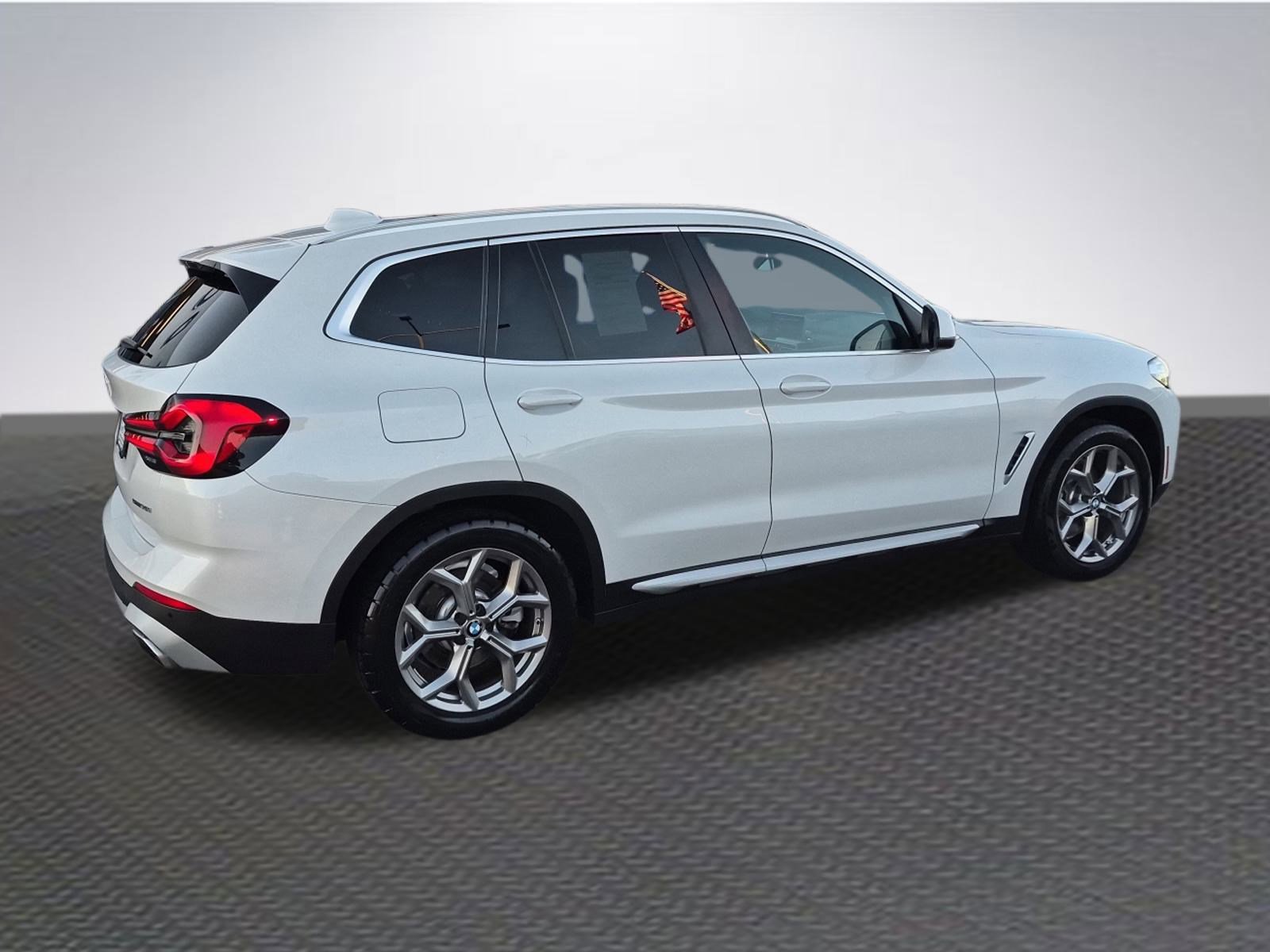 Used 2024 BMW X3 sDrive30i image 4
