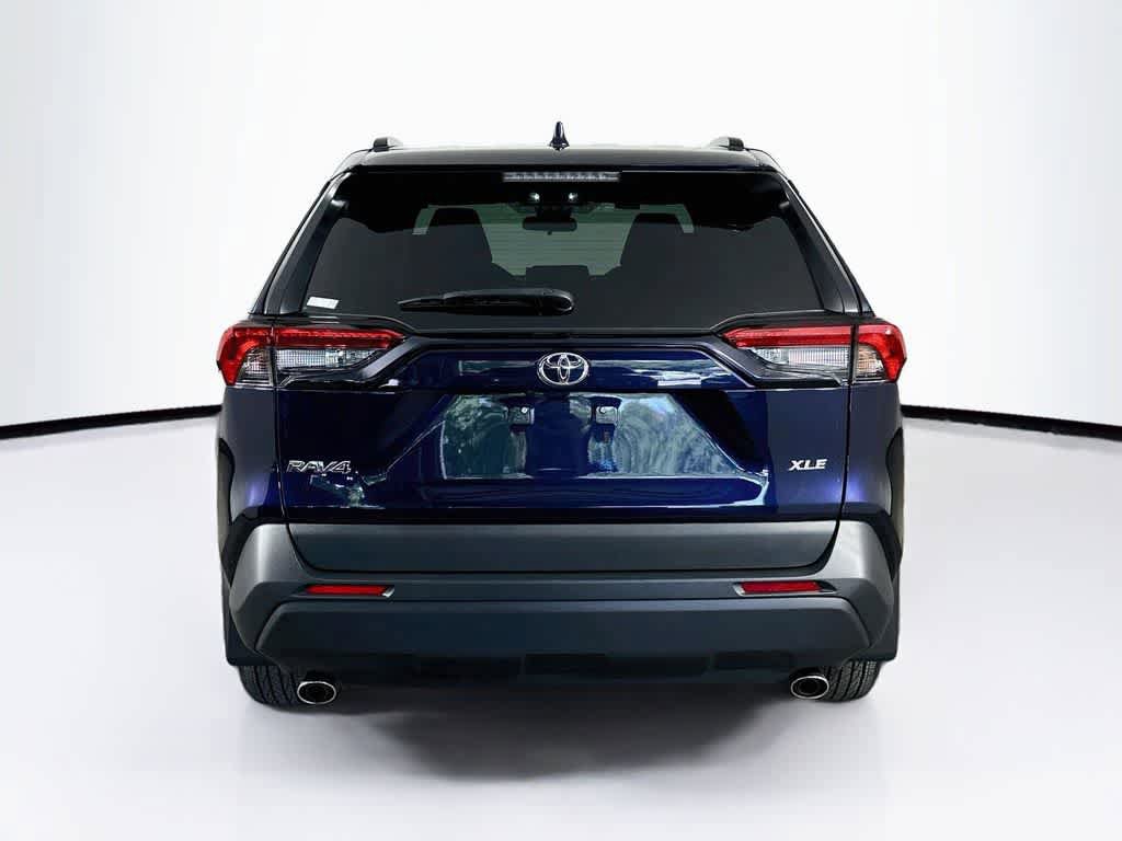 Used 2025 Toyota RAV4 XLE FWD image 5