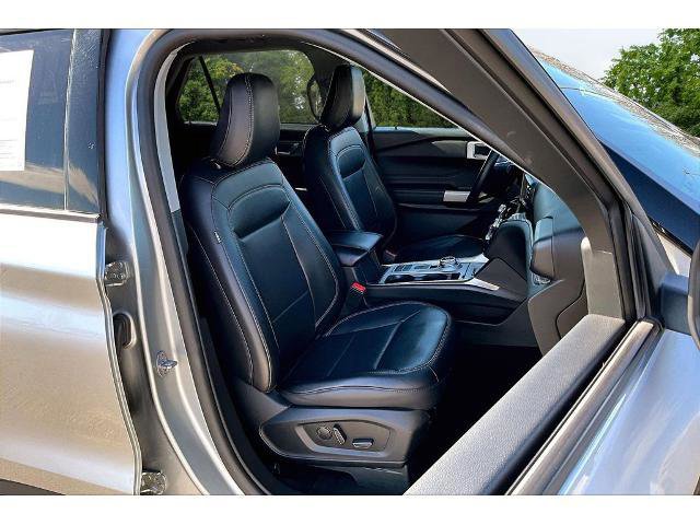 Certified 2024 Ford Explorer Limited image 27