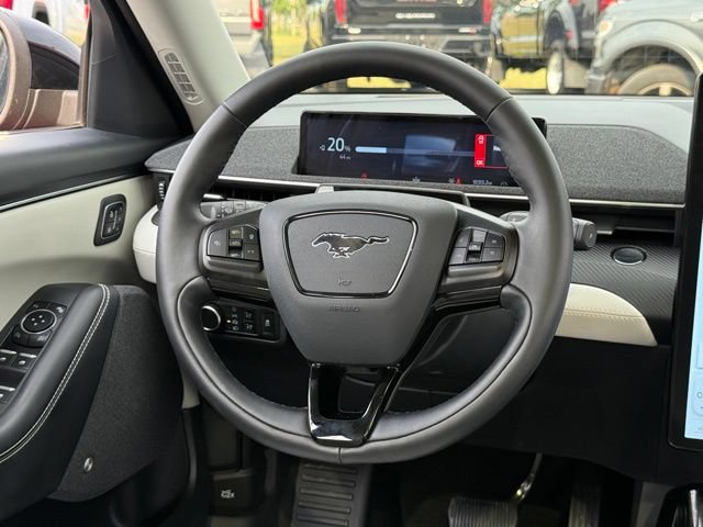 Certified 2025 Ford Mustang Mach-E Premium AWD/4WD image 5