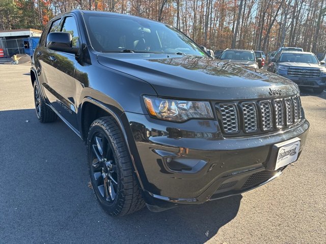 Used 2021 Jeep Grand Cherokee Laredo X image 8