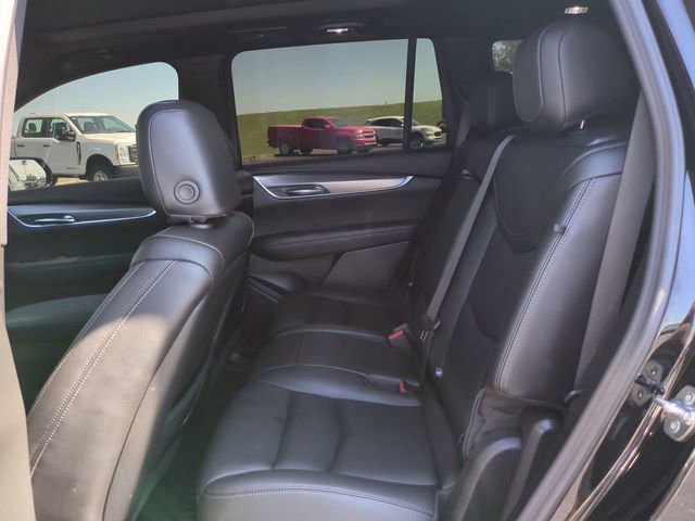 Used 2025 Cadillac XT6 Luxury image 15