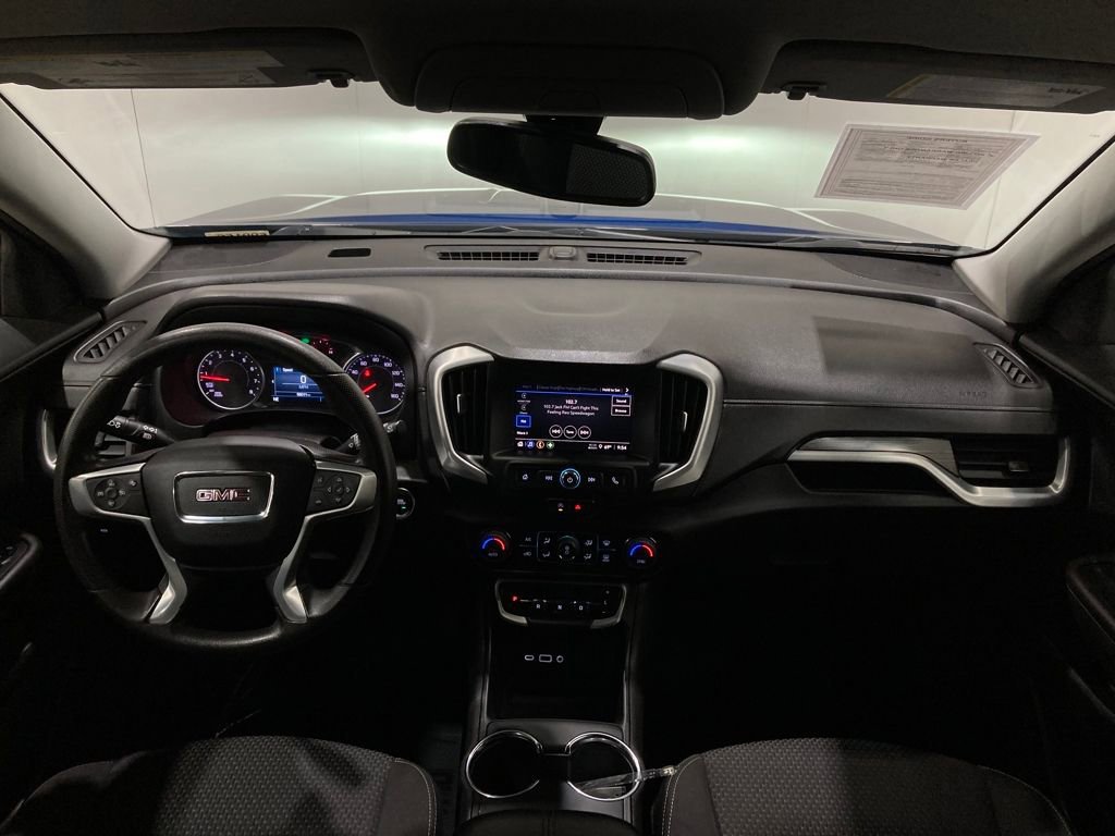 Used 2023 GMC Terrain SLE w/ Driver Convenience Package image 20
