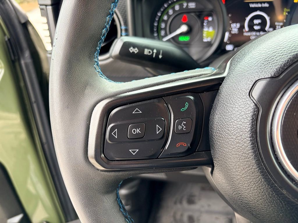 Used 2024 Jeep Wrangler Unlimited Rubicon 4xe image 11