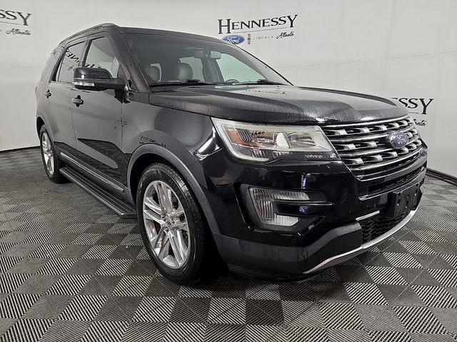 Certified 2017 Ford Explorer XLT w/ Equipment Group 202A FWD image 4