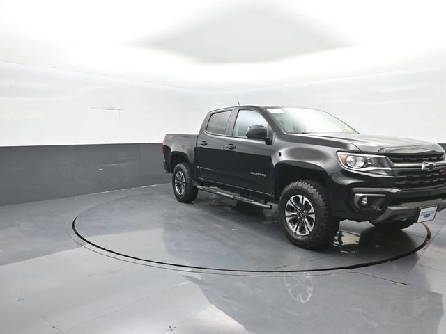 Used 2022 Chevrolet Colorado Z71 AWD/4WD image 2