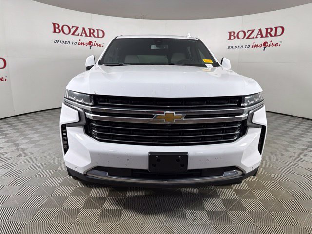 Used 2021 Chevrolet Suburban LT w/ LT Signature Package RWD image 2