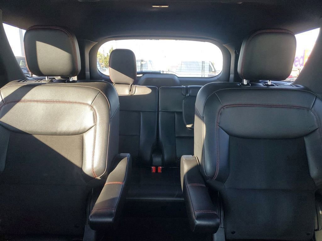 Certified 2023 Ford Explorer ST-Line w/ Class IV Trailer Tow Package image 34