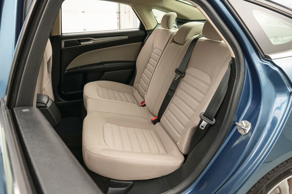 Certified 2018 Ford Fusion S FWD image 18