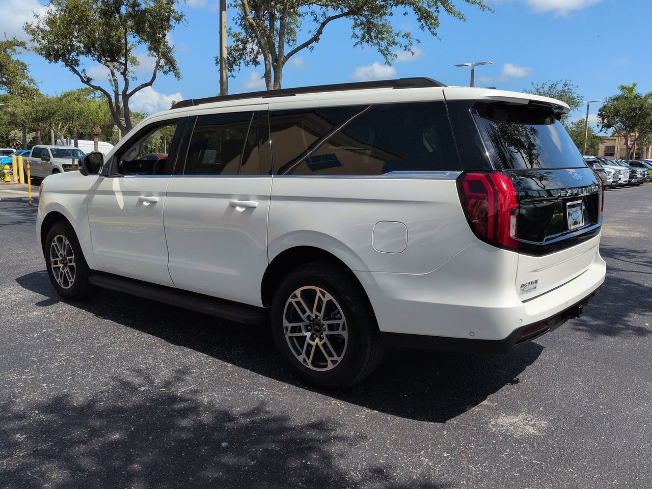 Certified 2025 Ford Expedition Max Active AWD/4WD image 6
