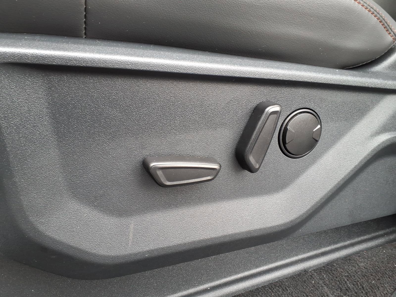 Certified 2025 Ford Expedition Max Active image 11