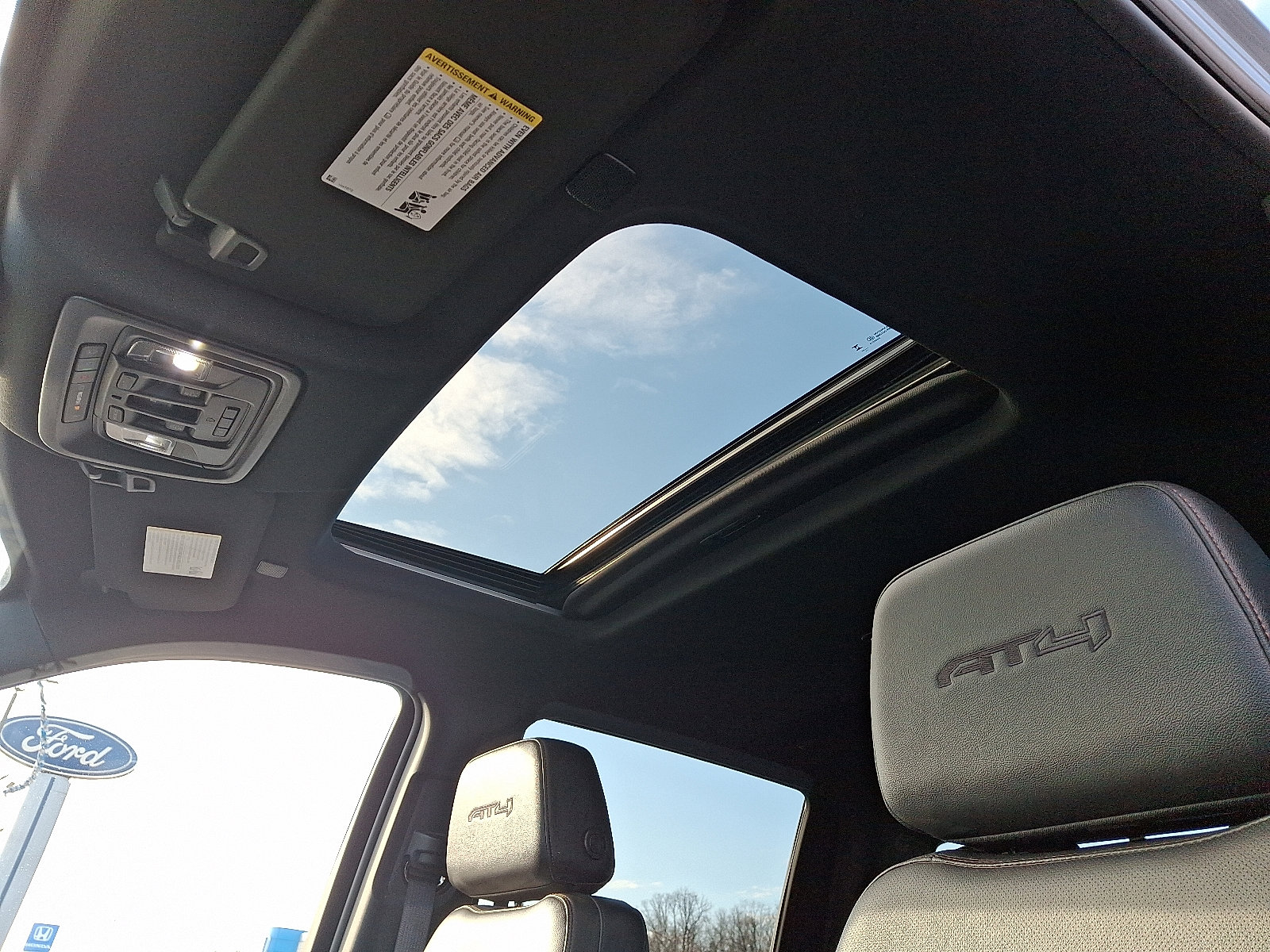 Used 2024 GMC Sierra 3500 AT4 w/ AT4 Premium Plus Package image 21