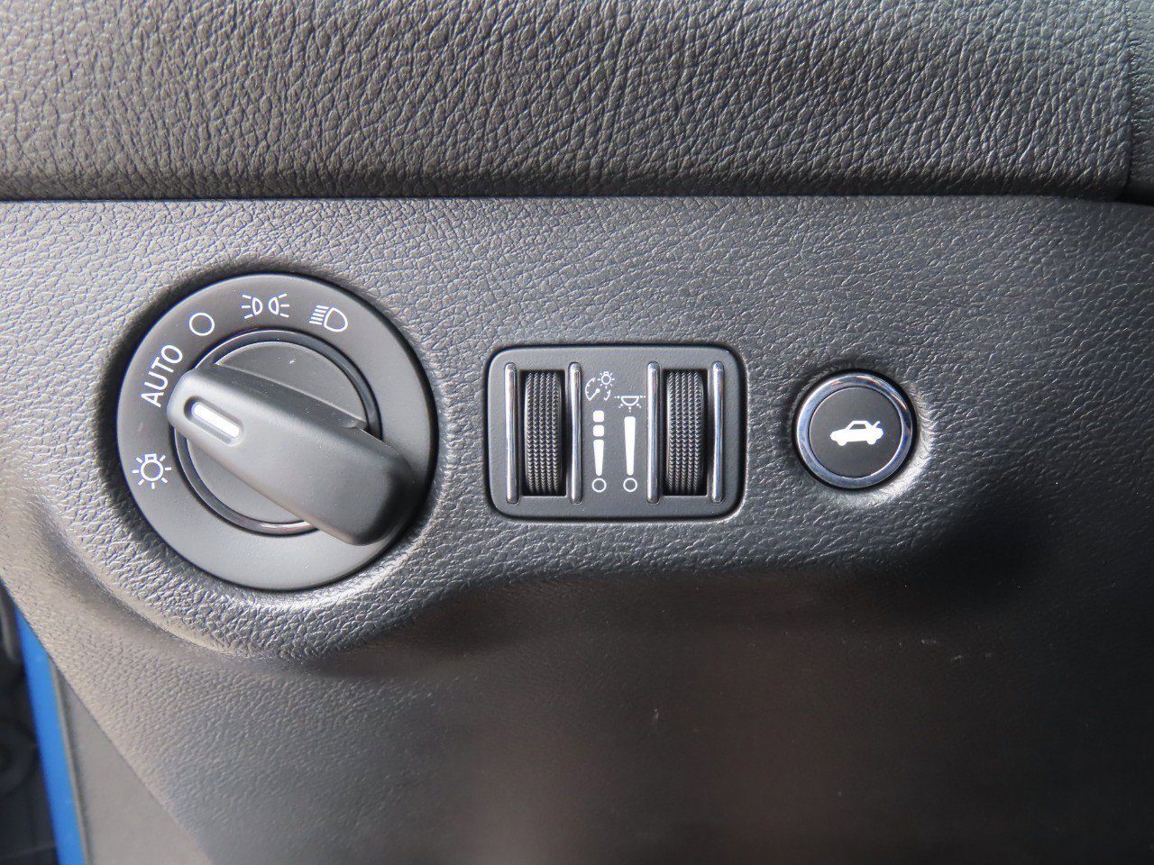 Used 2023 Dodge Challenger R/T w/ Blacktop Package RWD image 24