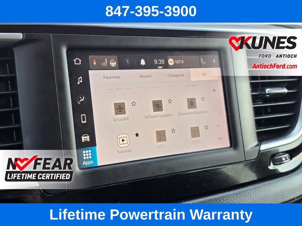 Used 2023 Chrysler Voyager LX image 50