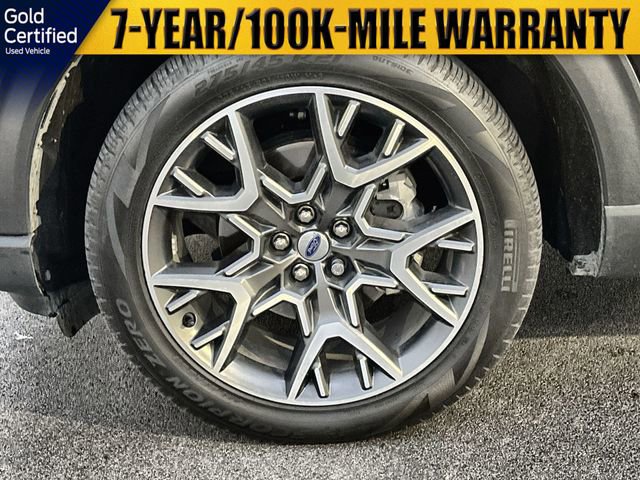 Certified 2025 Ford Explorer Platinum w/ Ultimate Package image 19