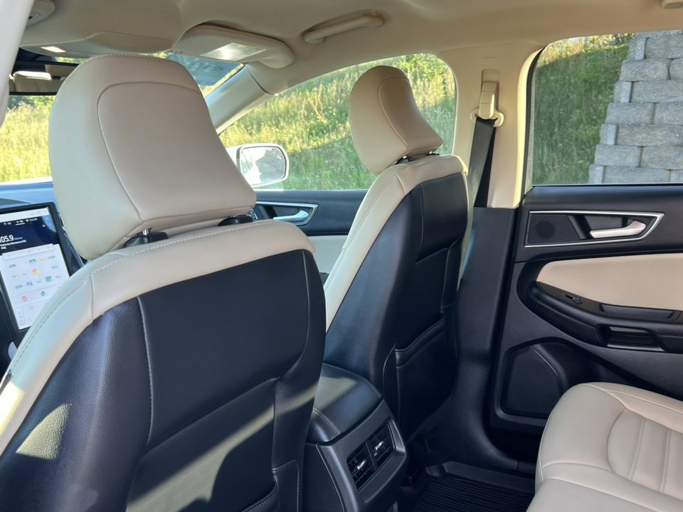 Certified 2022 Ford Edge SEL w/ Convenience Package image 41