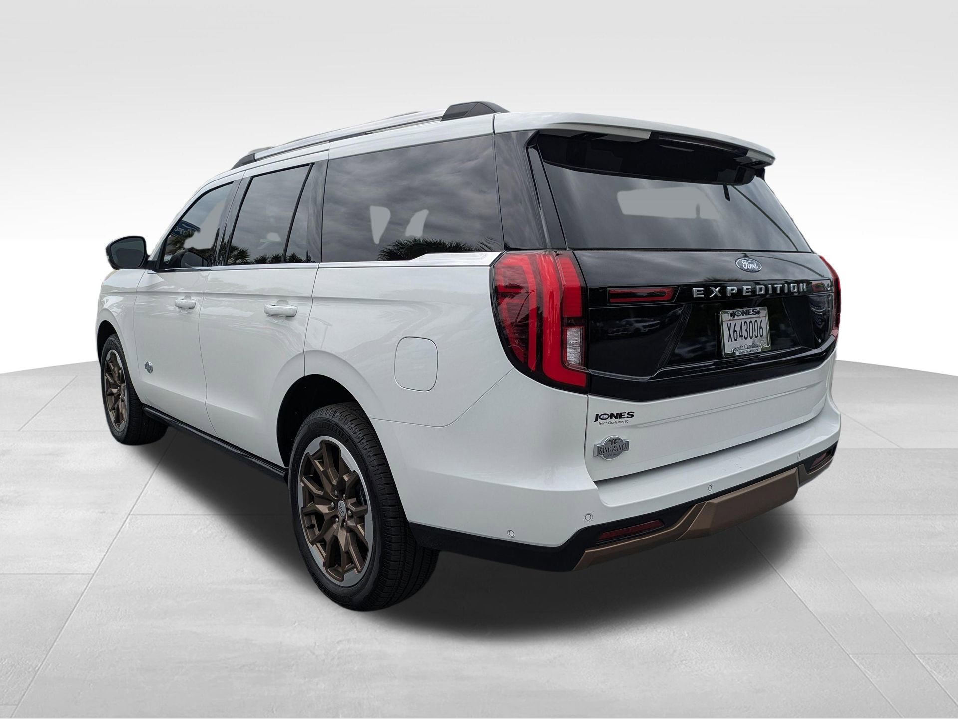 Certified 2025 Ford Expedition King Ranch AWD/4WD image 8
