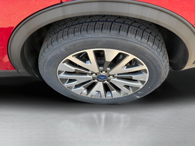 Certified 2022 Ford Escape Titanium AWD/4WD image 28