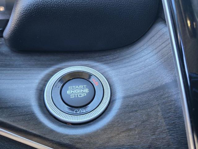 Used 2023 Jeep Grand Cherokee Limited AWD/4WD image 17