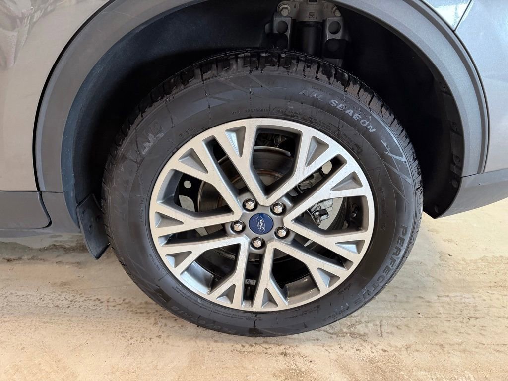 Certified 2022 Ford Escape SEL image 31