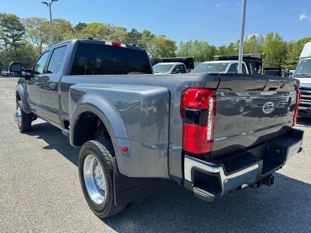 Certified 2023 Ford F450 Lariat w/ Lariat Ultimate Package AWD/4WD image 4